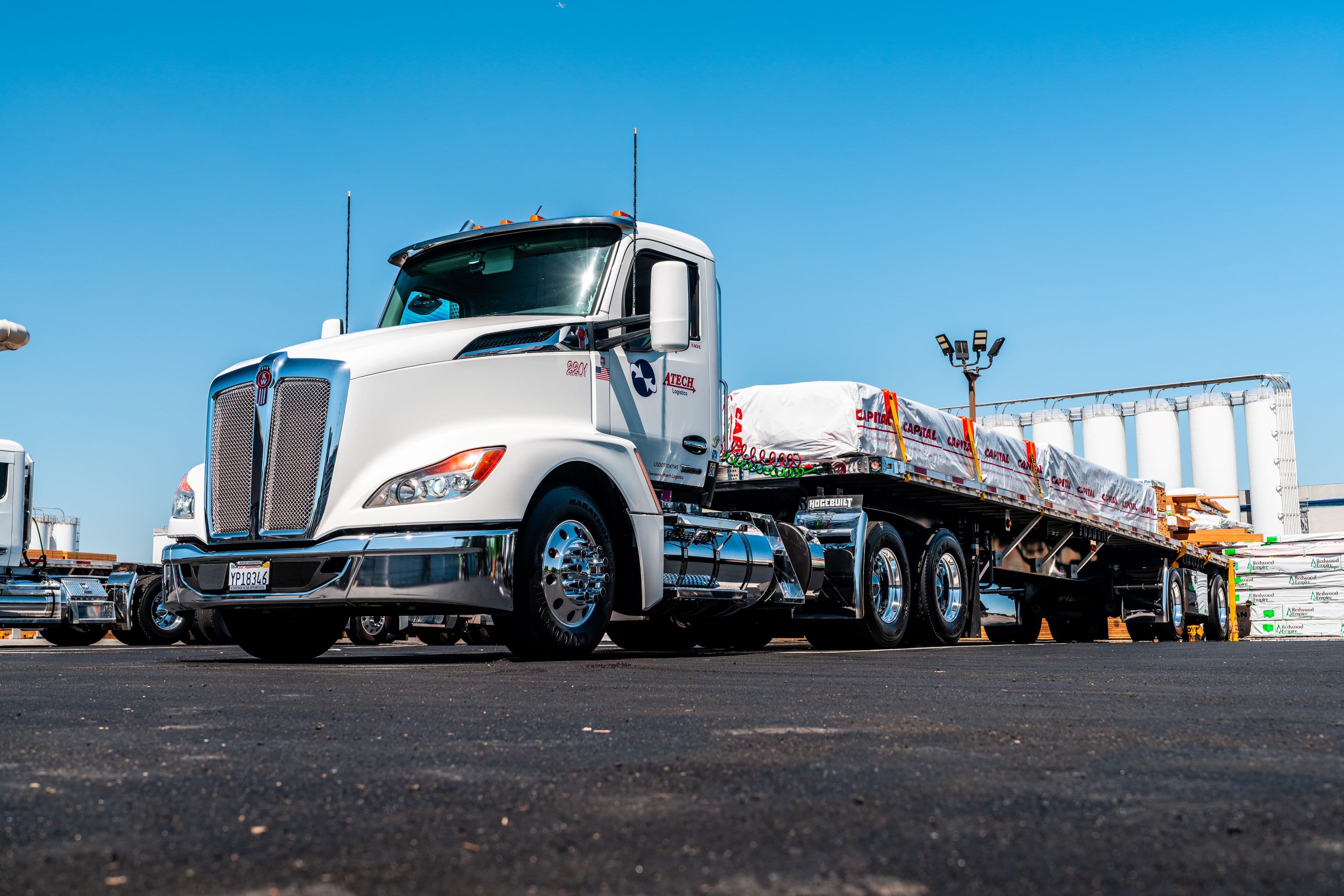 What Building Materials Distributors Need From a Dedicated Fleet Partner